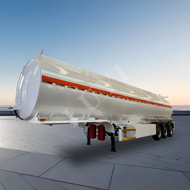 3 - tengely 60 tonnás 45 000 literes széna olajtartály félpótkocsi